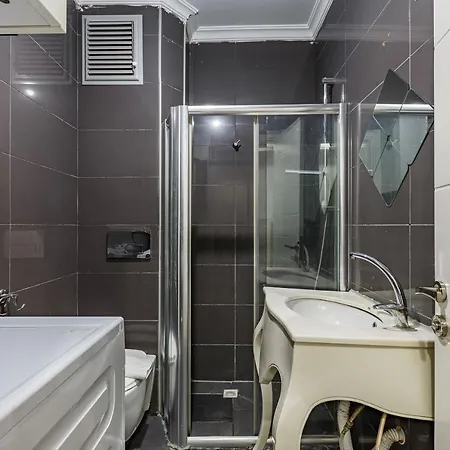Cozy Studio In The Heart Of Besiktas Near Ciragan Palace Lägenhet *